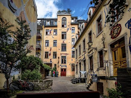 Kunsthofpassage in Dresden Neustadt Künstlerisch verzierte Häuser
